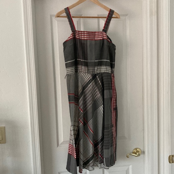 Vintage 80s/90s plaid midi sundress. - Picture 3 of 7